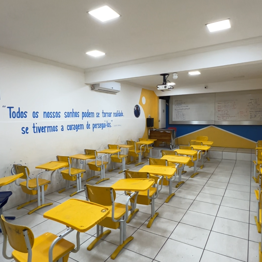 Sala de aula climatizada do Colégio Sistema